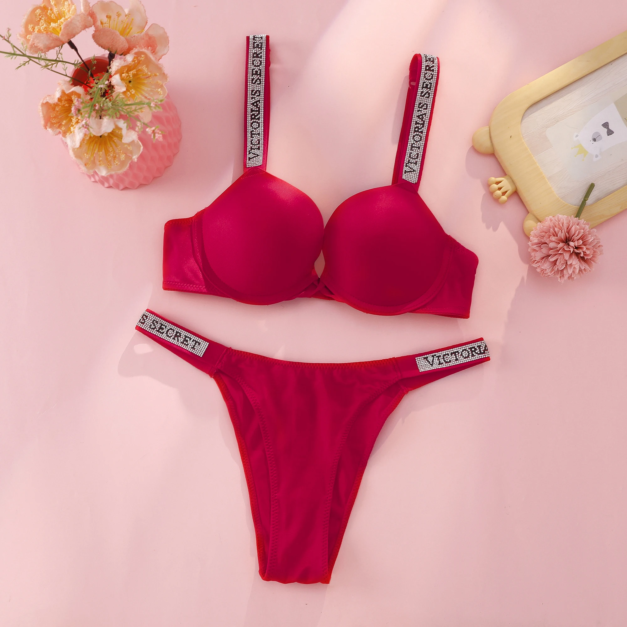 Victoria's Secret Push Up Bra  - Beauty Makeup Louis Vuitton recension och pris