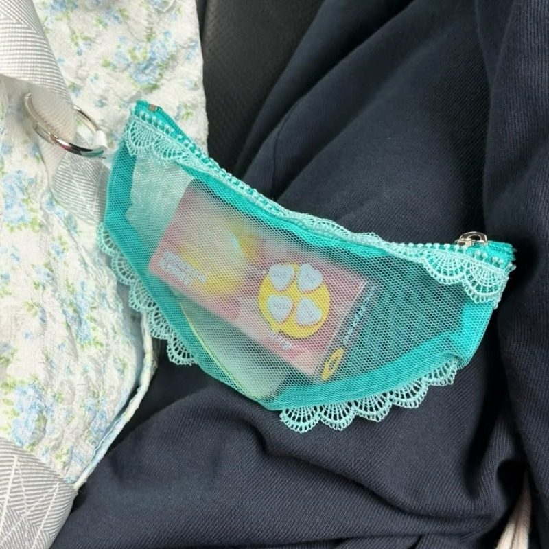 Briefs Shape Lace Trim Makeup  - Beauty Preservation Makeup Bag recension och pris