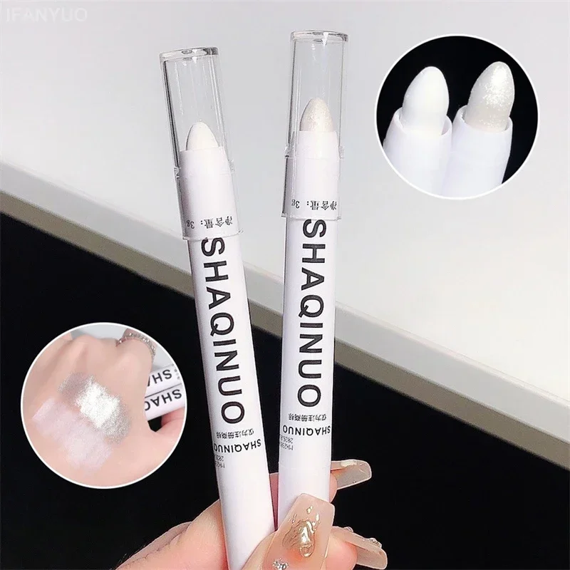 Pearlescent Matte White Eyesha - Beauty Linasi Makeup recension och pris